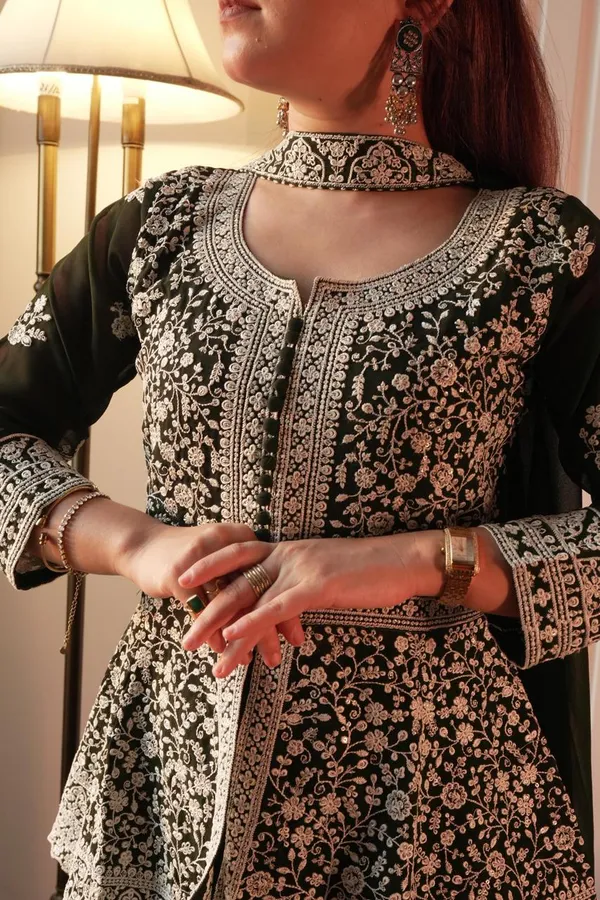 Black_Georgette_Premium_&_Fancy_Design_Palazzo_Set_For_Women