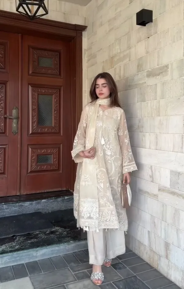 White_Cotton_Premium_&_Fancy_Design_Kurta_Set_For_Women
