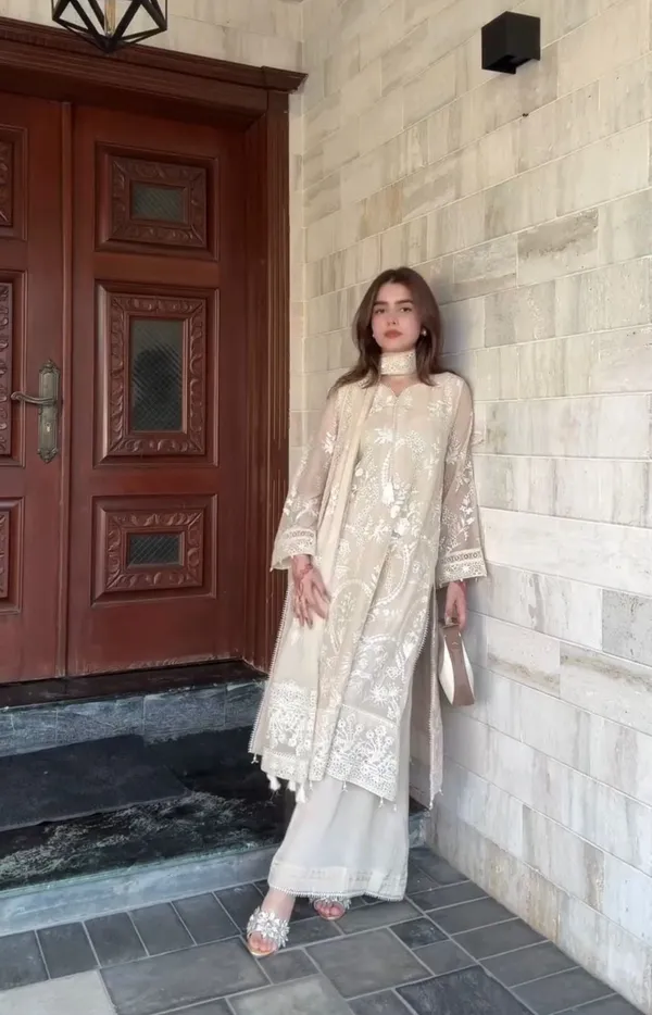 White_Cotton_Premium_&_Fancy_Design_Kurta_Set_For_Women