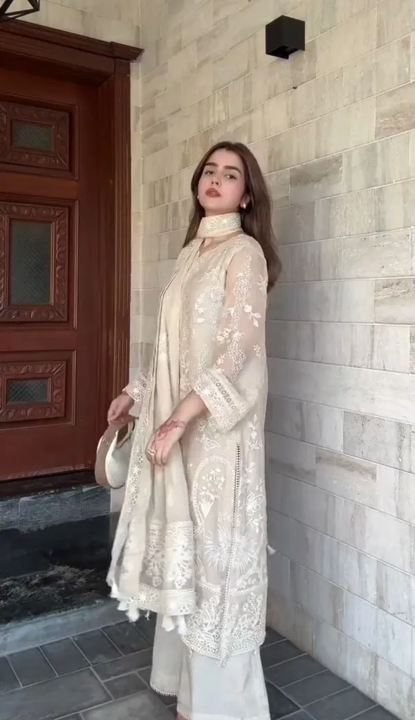 White_Cotton_Premium_&_Fancy_Design_Kurta_Set_For_Women
