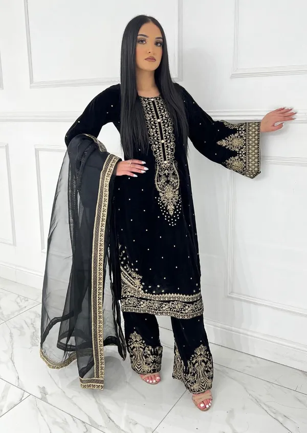 Black_Cotton_Premium_&_Fancy_Design_Kurti_And_Pant_Set_For_Women