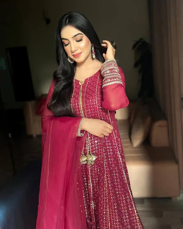 Pink_Georgette_Premium_&_Fancy_Design_Aline_Kurta_And_Pant_Set_For_Women
