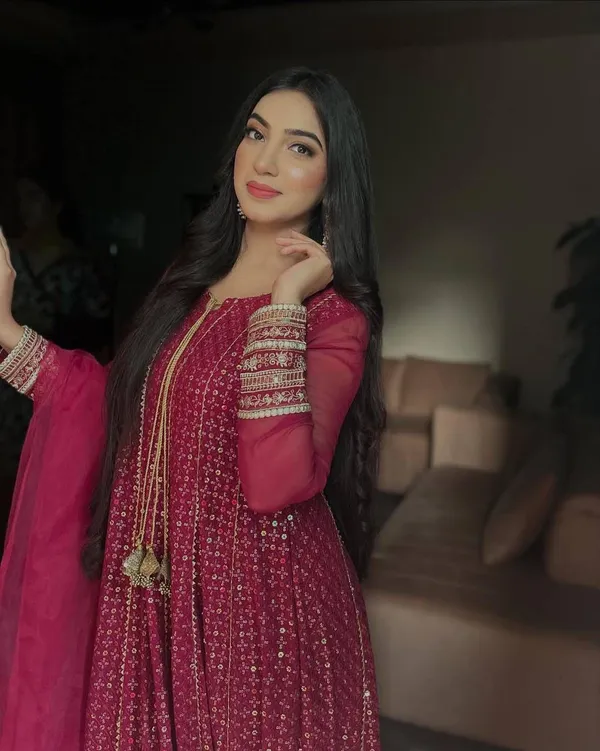 Pink_Georgette_Premium_&_Fancy_Design_Aline_Kurta_And_Pant_Set_For_Women