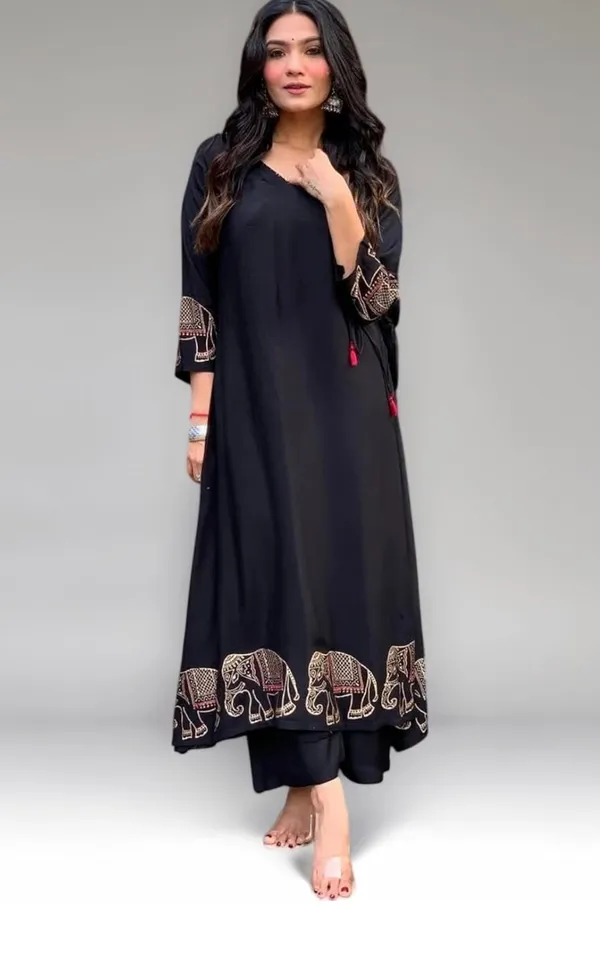 Black_Heavy_Premium_Muslin_Fabric_Premium_&_Fancy_Design_Kurti_Set_For_Women