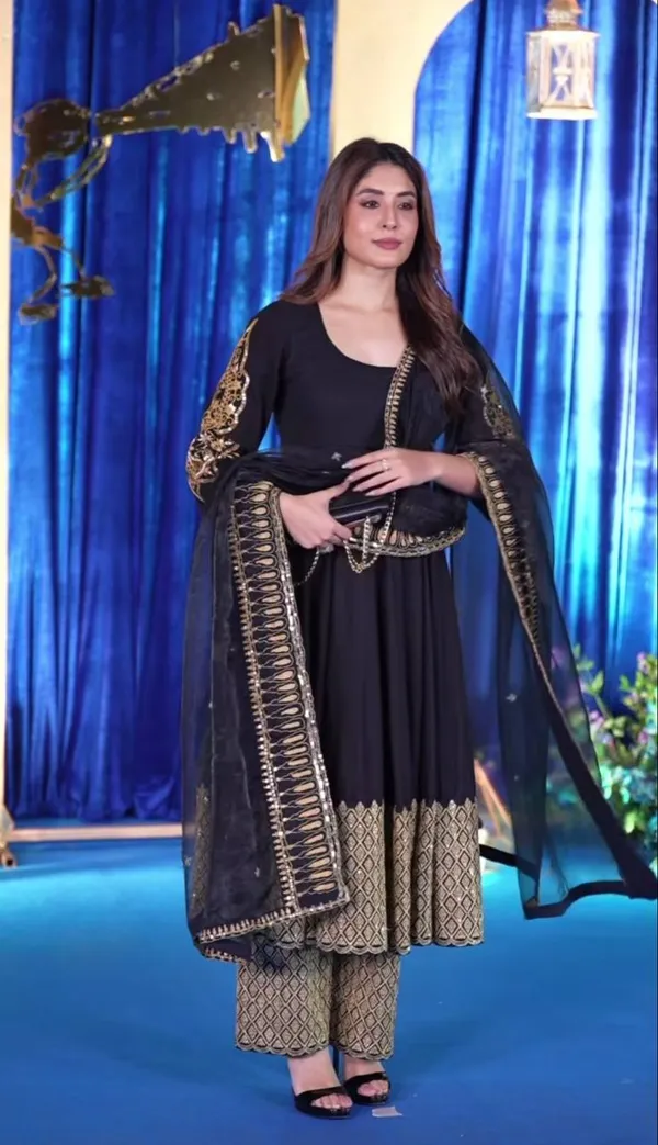 Black_Georgette_Premium_&_Fancy_Design_Anarkali_Set_For_Women