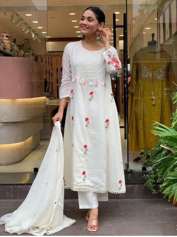 White_Silk_Premium_&_Fancy_Design_Kurta_Set_For_Women