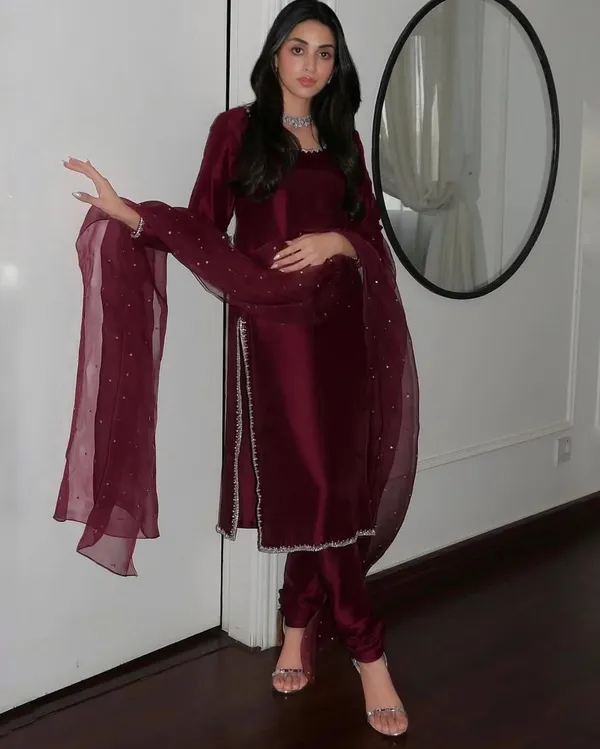 Maroon_Cotton_Premium_&_Fancy_Design_Kurta_Set_For_Women