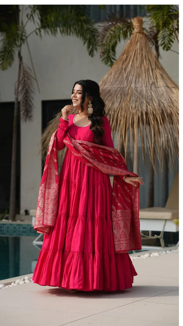 Pink_Silk_Premium_&_Fancy_Design_Anarkali_Set_For_Women