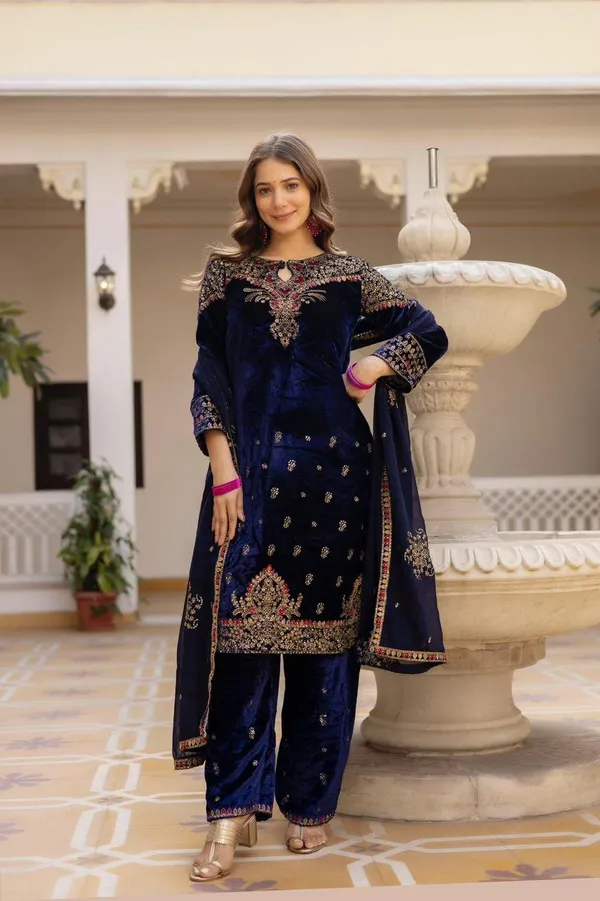 Blue_Georgette_Premium_&_Fancy_Design_Suit_Set_For_Women