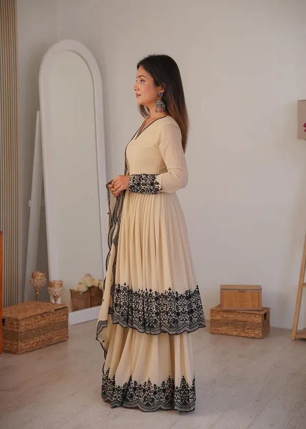 Off_White_Georgette_Premium_&_Fancy_Design_Kurti_And_Palazzo_Set_For_Women