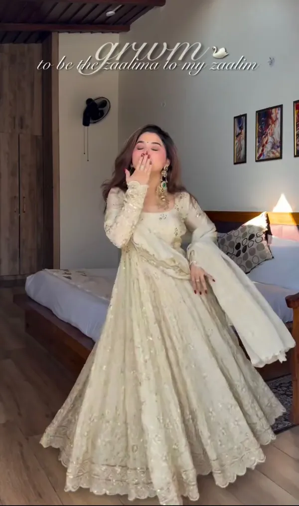 Off_White_Chinon_Premium_&_Fancy_Design_Anarkali_Set_For_Women