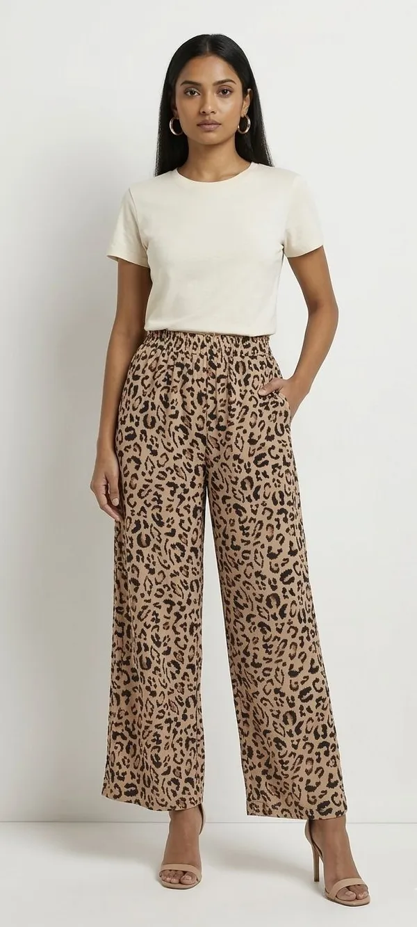 Straight_Fit_Women_Gold_Trousers