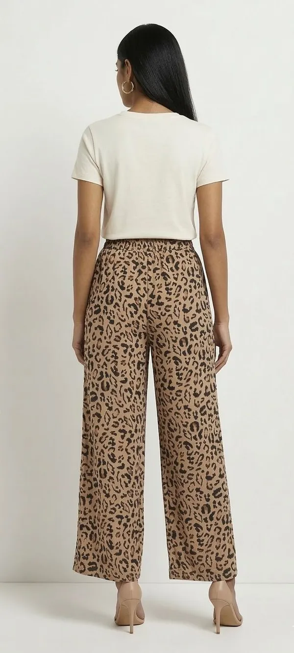 Straight_Fit_Women_Gold_Trousers