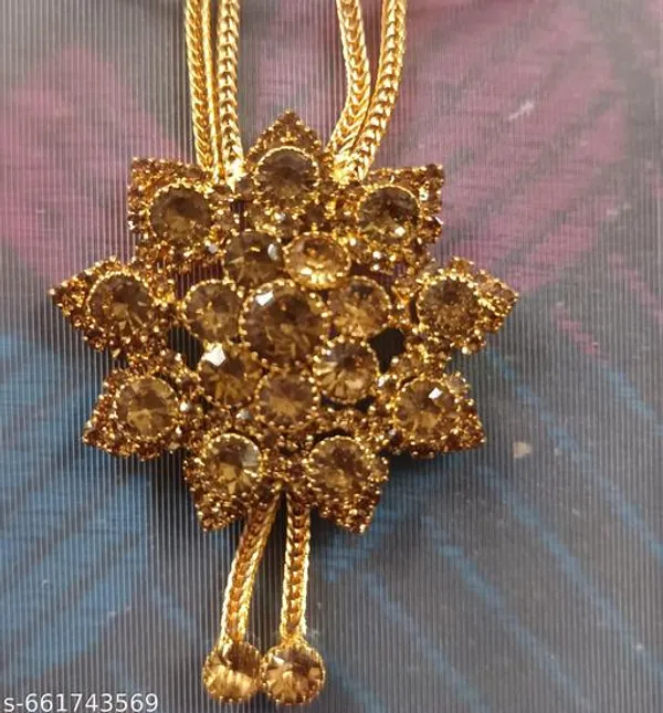 Gold_Alloy_Sun_Necklace_For_Women