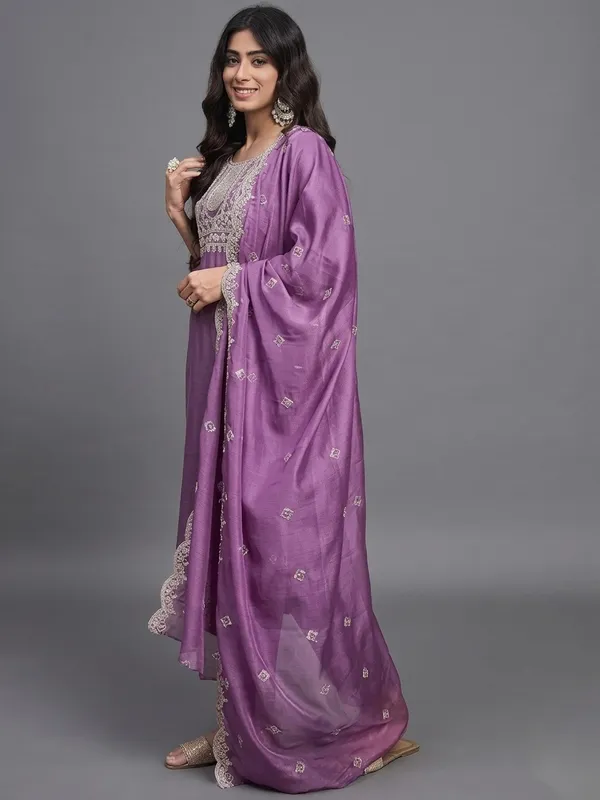 Lavender_Viscose_Salwar_Kurta_Dupatta_For_Women
