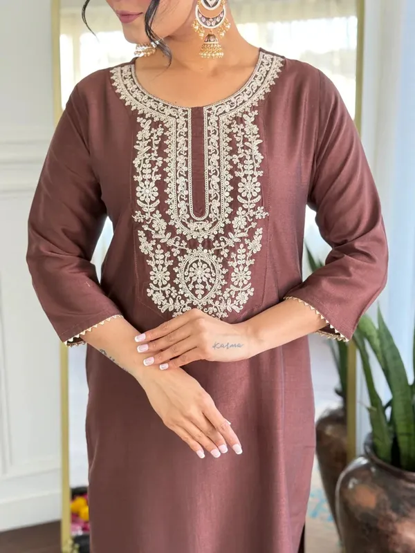 Women_Embroidered_Kurta_Pant_Dupatta_Set_|_Fully_Stitched_Ethnic_Wear_Set_for_Women_|_Cotton_Blend_Kurta_Set_with_Jacquard_Dupatta
