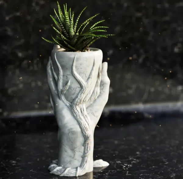 Single_Hand_Vase
