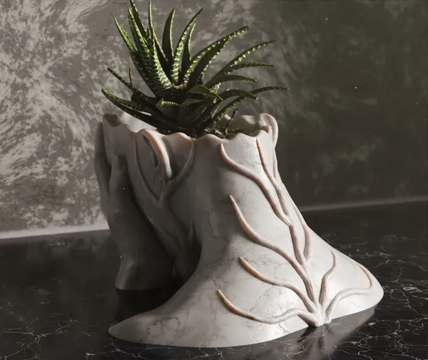 Sad_Woman_Vase