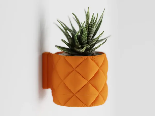 Inflated_Cloth_Planter_Nr6-Wall_Mount+Drip_Tray