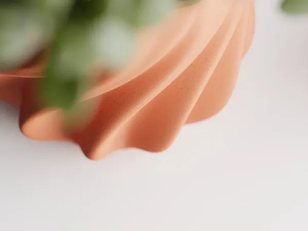 Plant_Pot_Smooth_Ribs_Curved