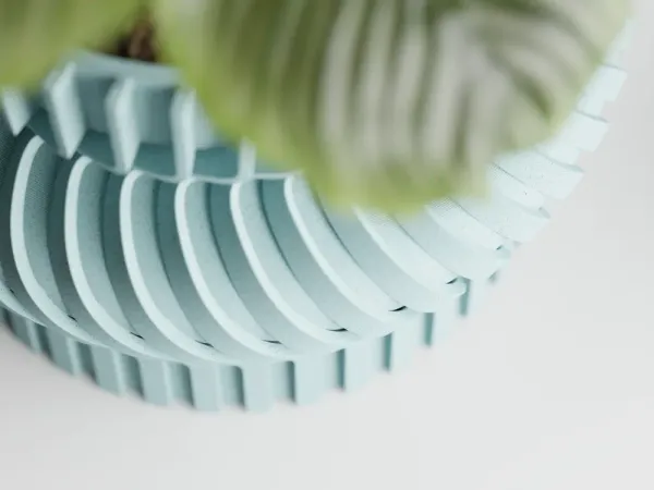 Modern_Twisted_Planter