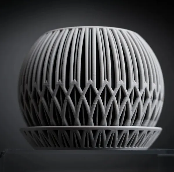 Zyro*Planter