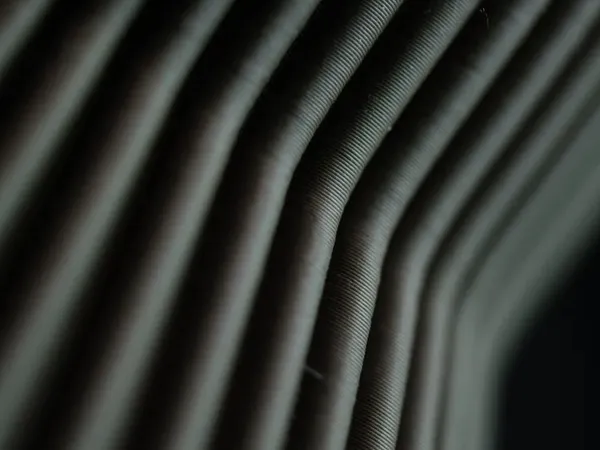 Obscura_*_Vase
