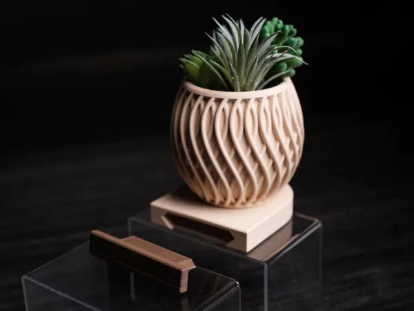 Loft_*_Planter