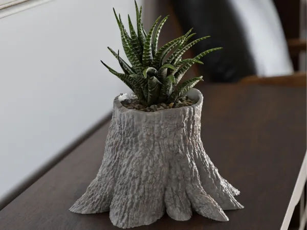 Tree_Stump_Flower_Pot