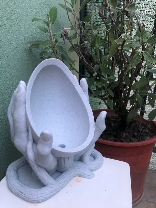 Hands_Flower_Pot_4