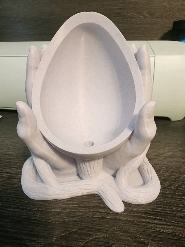 Hands_Flower_Pot_4