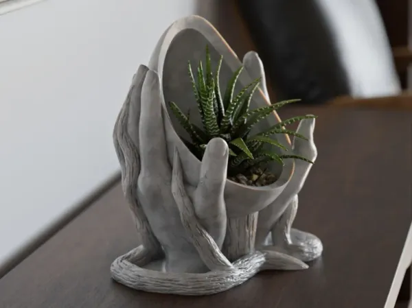 Hands_Flower_Pot_4
