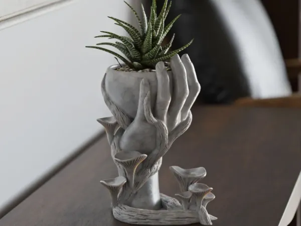 Mushroom_Hand_Vase