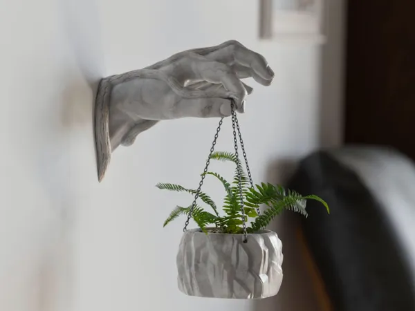 Wall_Hand_Flower_Pot_2