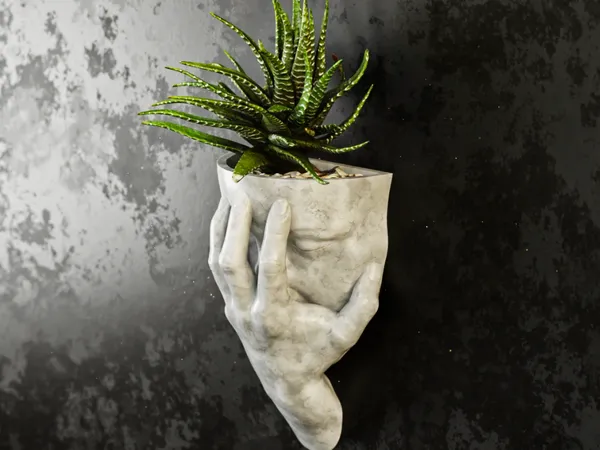 Woman_Wall_Flower_Pot_1