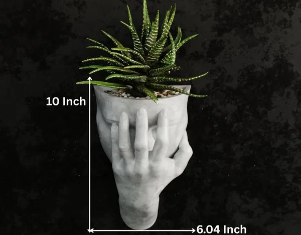 Woman_Wall_Flower_Pot_1