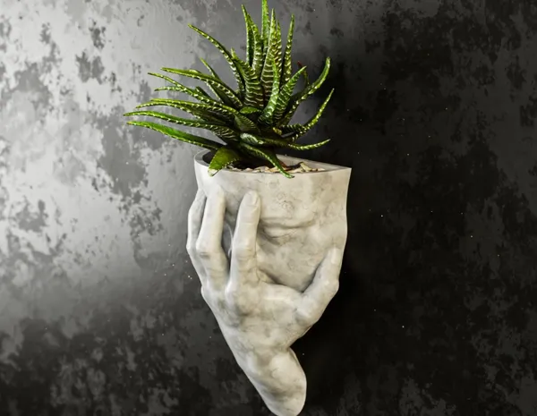 Woman_Wall_Flower_Pot_1