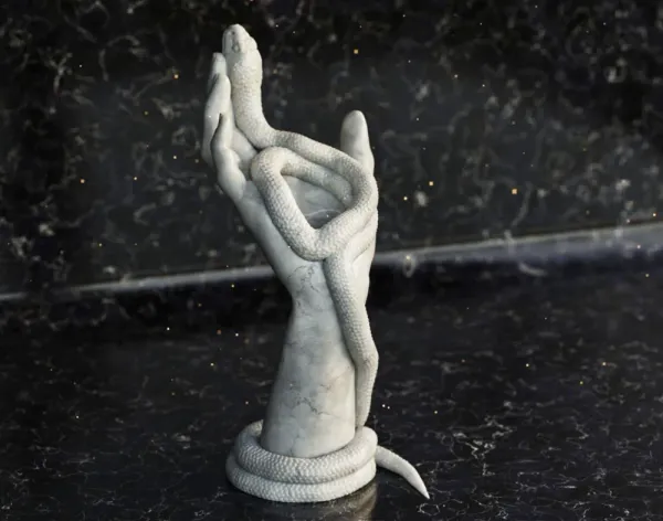 Snakevase