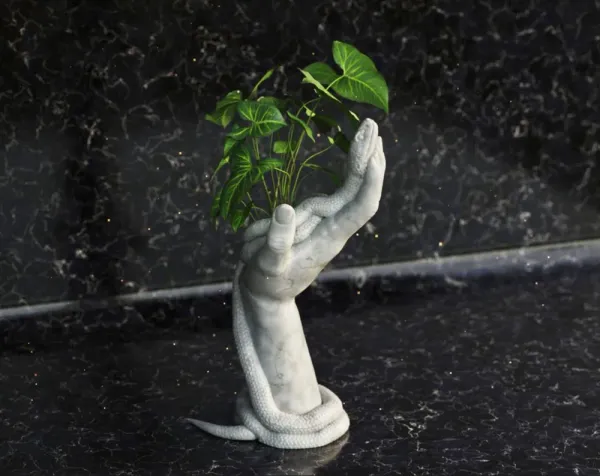 Snakevase