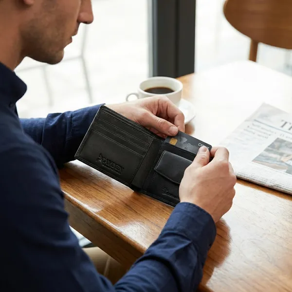 Black_And_Brown_Genuine_Leather_Wallet_For_Men_Set_Of_2