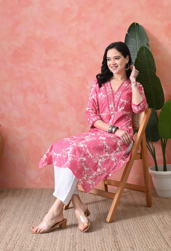 Pink_Cotton_Floral_Embroidered_Kurta_For_Women