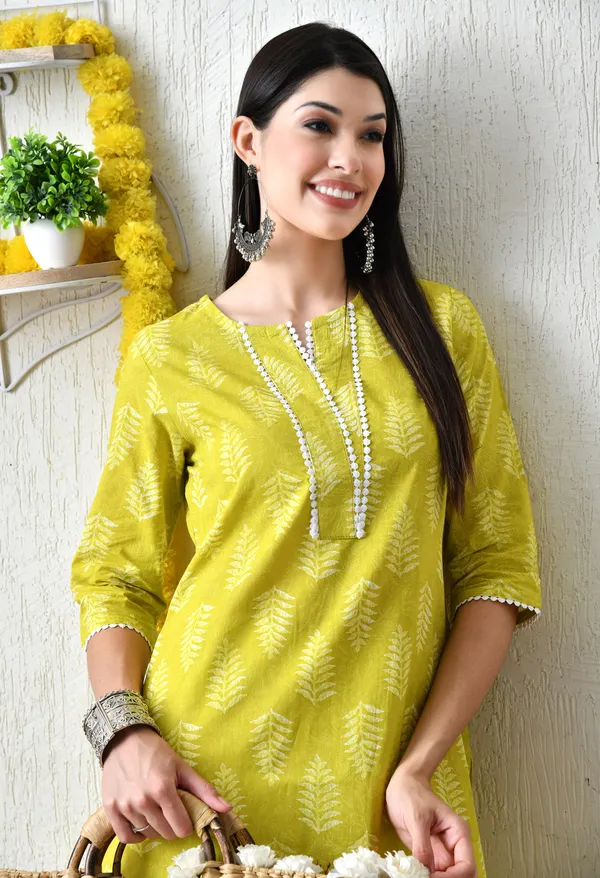 Lemon_Yellow_Cotton_Printed_Kurta_For_Women