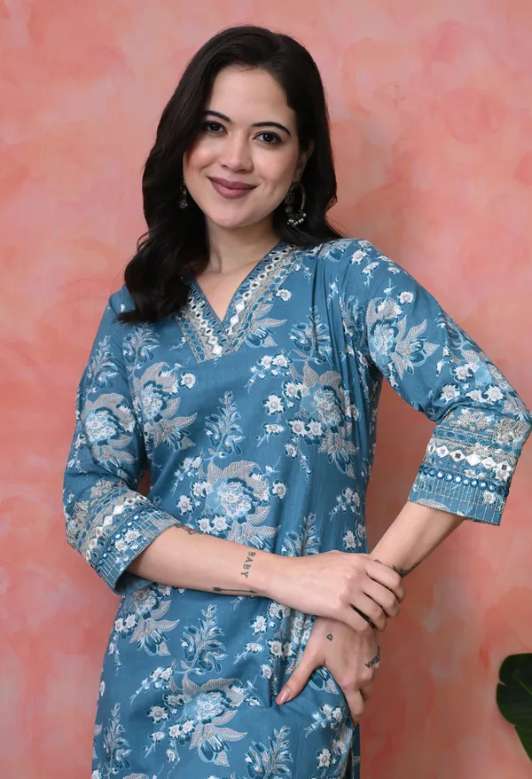 Sea_Green_Cotton_Floral_Embroidered_Kurta_For_Women