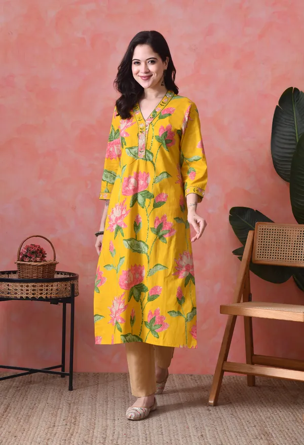 Yellow_Cotton_Floral_Print_Kurta_For_Women