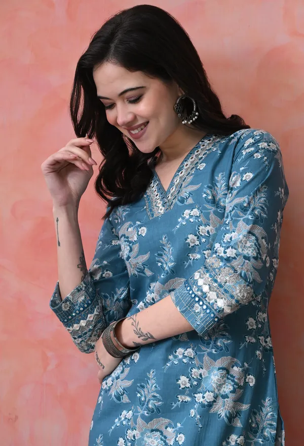 Sea_Green_Cotton_Floral_Embroidered_Kurta_For_Women