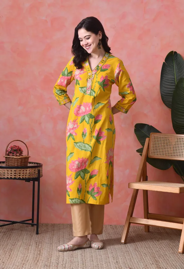 Yellow_Cotton_Floral_Print_Kurta_For_Women