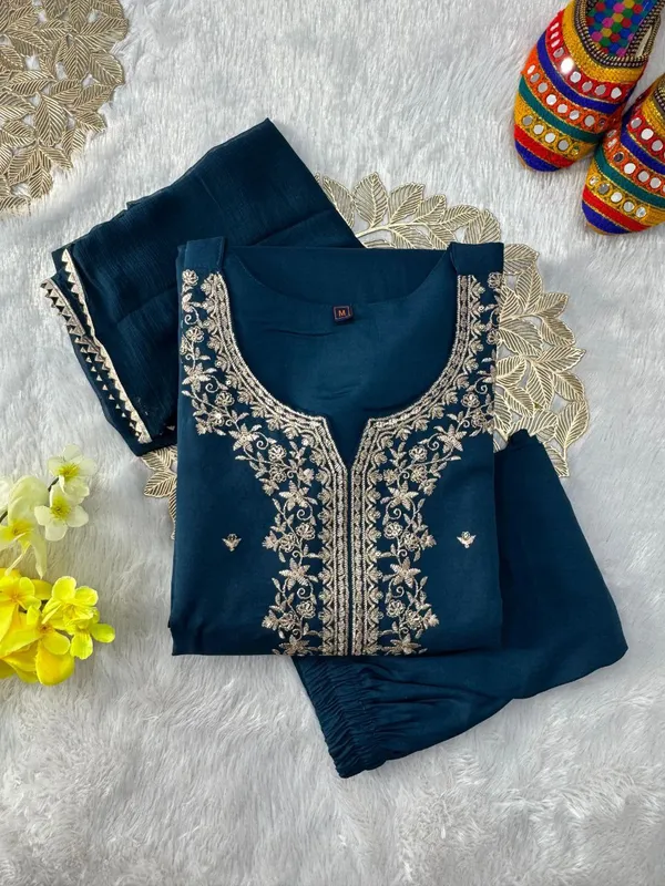 Navy_Blue_Embroidered_Kurta_Set_With_Golden_Zari_Work_For_Women