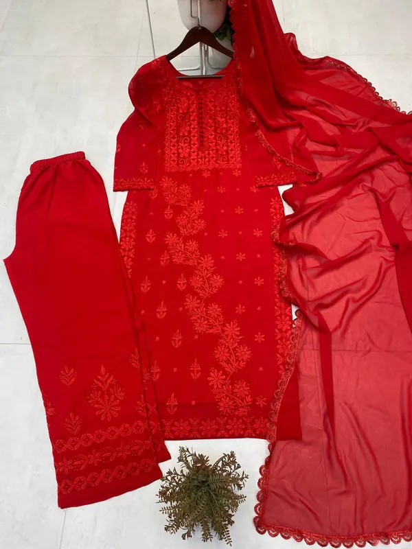 Red_Embroidered_georgette_Kurta_Set_With_Dupatta_For_Women