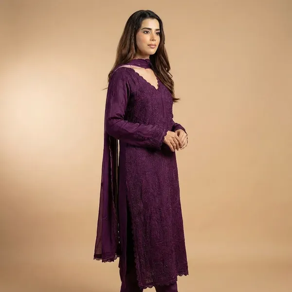 Purple_Embroidered_Ethnic_Kurta_Set_With_Dupatta_For_Women
