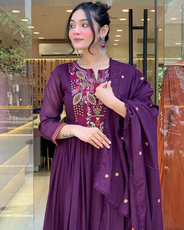 NEWLY__LAUNCHED_DESIGN_IN_WINE_COLOUR_VISCOSE_CHANDERI_EMBROIDERED_KURTA_SET_WITH_CHANDERI_DUPATTA_FOR_WOMEN